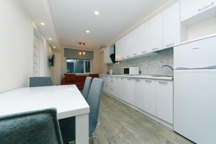Apartments Smarthause Киев Екстериор снимка